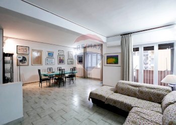 Sala da pranzo - Quadrilocale Via Angelico Tosti Cardarelli
 
7, Bari - foto 6