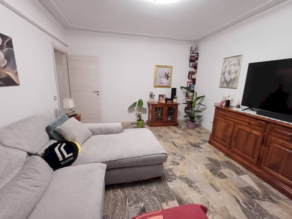 Salone - Four-room apartment via Concordia, Cavezzo - photo 3