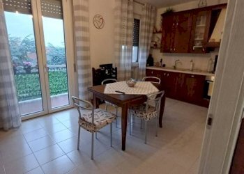 Salone - Quadrilocale via Concordia, Cavezzo - foto 4