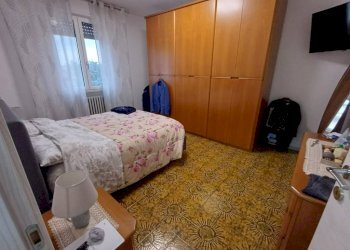Camera da letto - Quadrilocale via Concordia, Cavezzo - foto 8