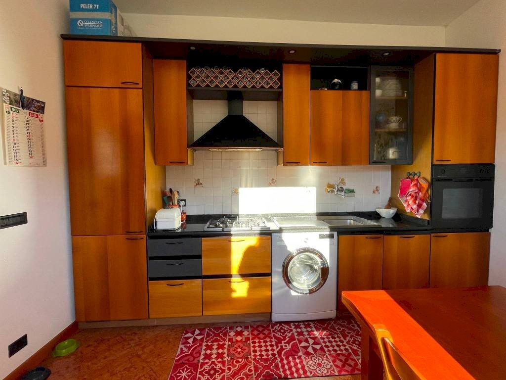 Cucina - Bilocale salita alla Chiesa di Fontanegli, 21, Genova (zona Struppa) - foto 3