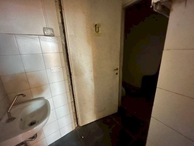 Bagno - Magazzino salita Salvatore Viale, Genova - foto 2