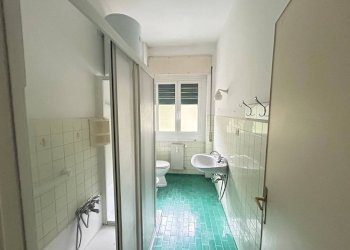 Bagno - Trilocale via Molassana, Genova (zona Molassana) - foto 7