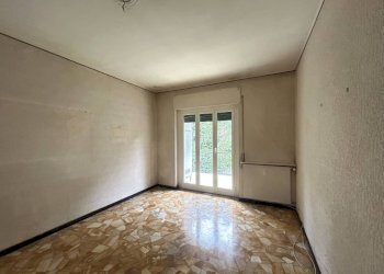 Camera da letto - Trilocale via Molassana, Genova (zona Molassana) - foto 10