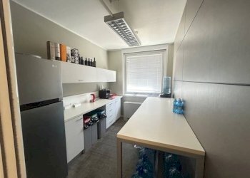 Cucina - Stabile - Palazzo via Angelo Scarsellini, Genova (zona Sampierdarena) - foto 22