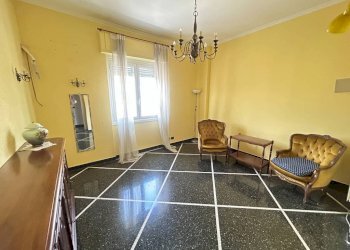 Camera da letto - Bilocale corso Aldo Gastaldi, 11, Genova (zona Albaro) - foto 10