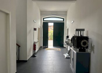 Ingresso - Capannone via Orti, Isola del Cantone - foto 19