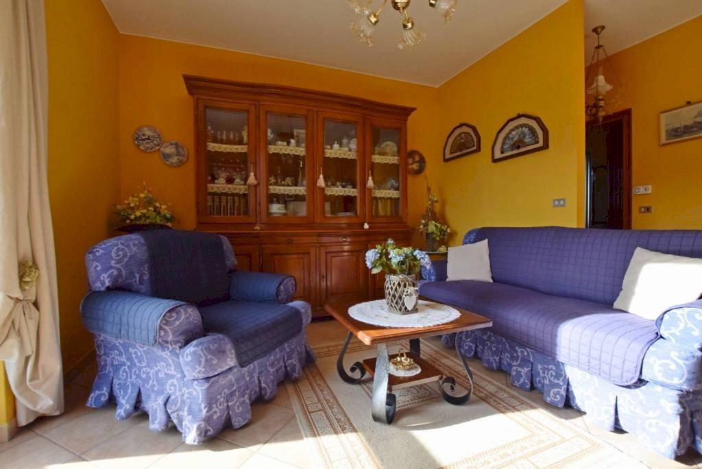 Salone - Independent house strada Fenogli Castellaro, 2, Villanova Mondovì - photo 3