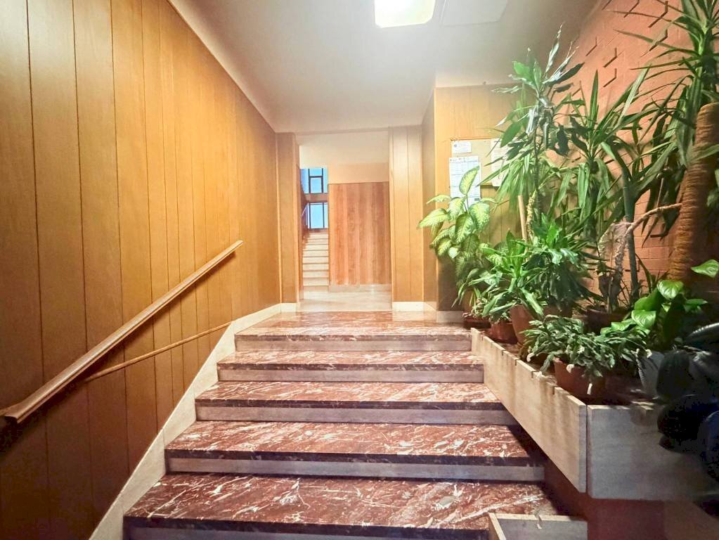 Interno palazzo - Three-room apartment via 4 Novembre, 3, Cambiano - photo 2