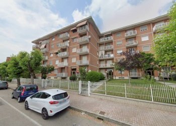 Facciata - Trilocale via 4 Novembre, 3, Cambiano - foto 1