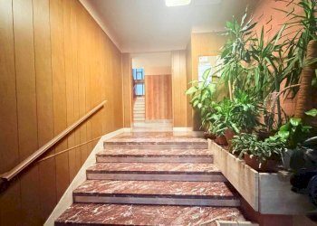Interno palazzo - Three-room apartment via 4 Novembre, 3, Cambiano - photo 2