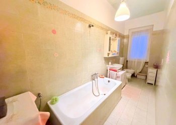 Bagno - Trilocale via 4 Novembre, 3, Cambiano - foto 9