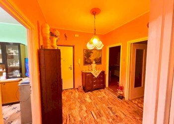 Corridoio - Three-room apartment via 4 Novembre, 3, Cambiano - photo 11