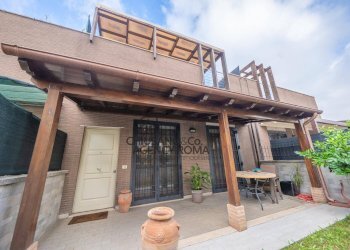 Foto 1 - Trilocale Via Del Casale Agostinelli
 
107B, Roma - foto 1