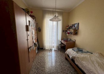 Camera da letto - Appartamento via Giovanni Opisso, Genova (zona Pegli) - foto 25