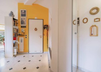 Ingresso - Attico via Teglia, Genova (zona Bolzaneto) - foto 2