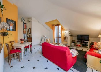 Soggiorno - Attico via Teglia, Genova (zona Bolzaneto) - foto 4