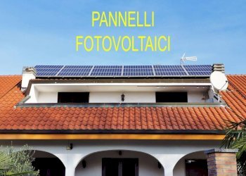 Facciata - Villa a Schiera via Asti, 33, Rivalta di Torino - foto 2