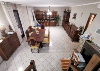 Salone - Villa a Schiera via Asti, 33, Rivalta di Torino - foto 8