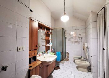 Bagno - Villa a Schiera via Asti, 33, Rivalta di Torino - foto 19
