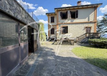 Facciata - Villa via Montalbano, La Spezia - foto 6