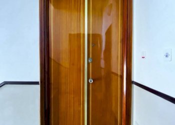 Interno palazzo - Quadrilocale via Michele Coppino, 21, Cuneo (zona Centro) - foto 12