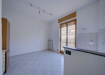 dsc09487_88_89_90_91 - Bilocale via Pordenone, 16, Torino (zona Santa Rita) - foto 3