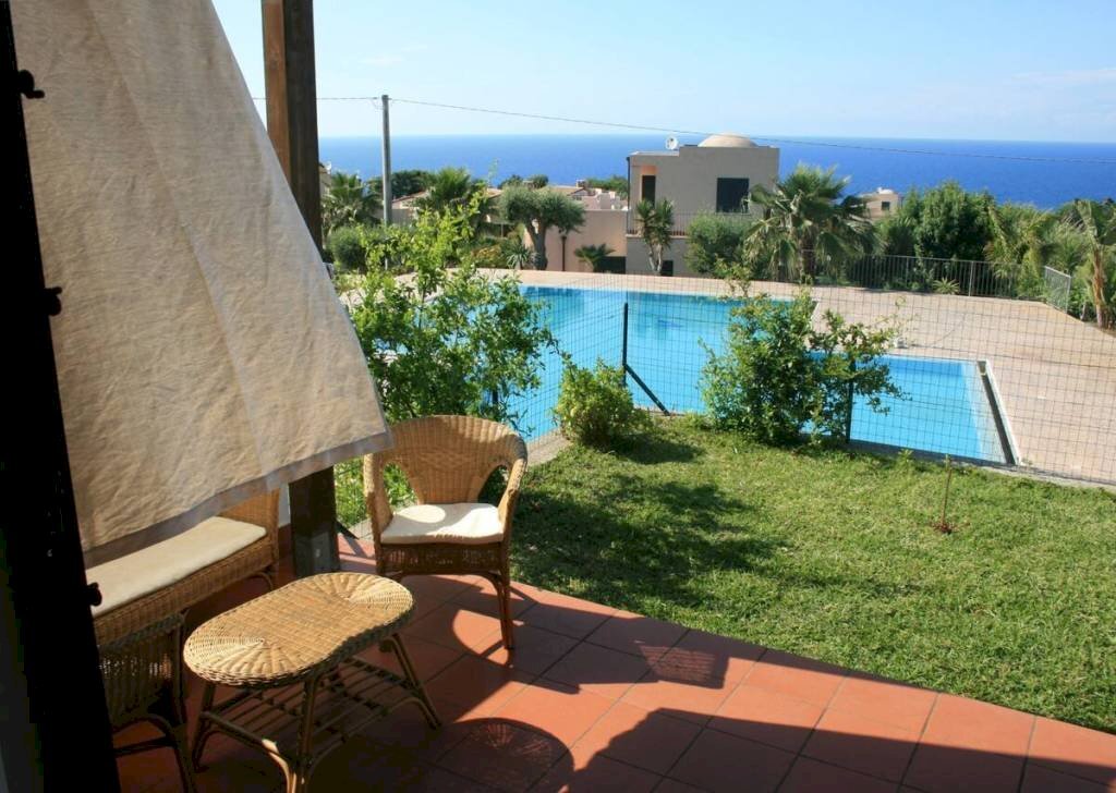 Piscina - Bilocale via Paolo Borsellino, Zambrone - foto 1