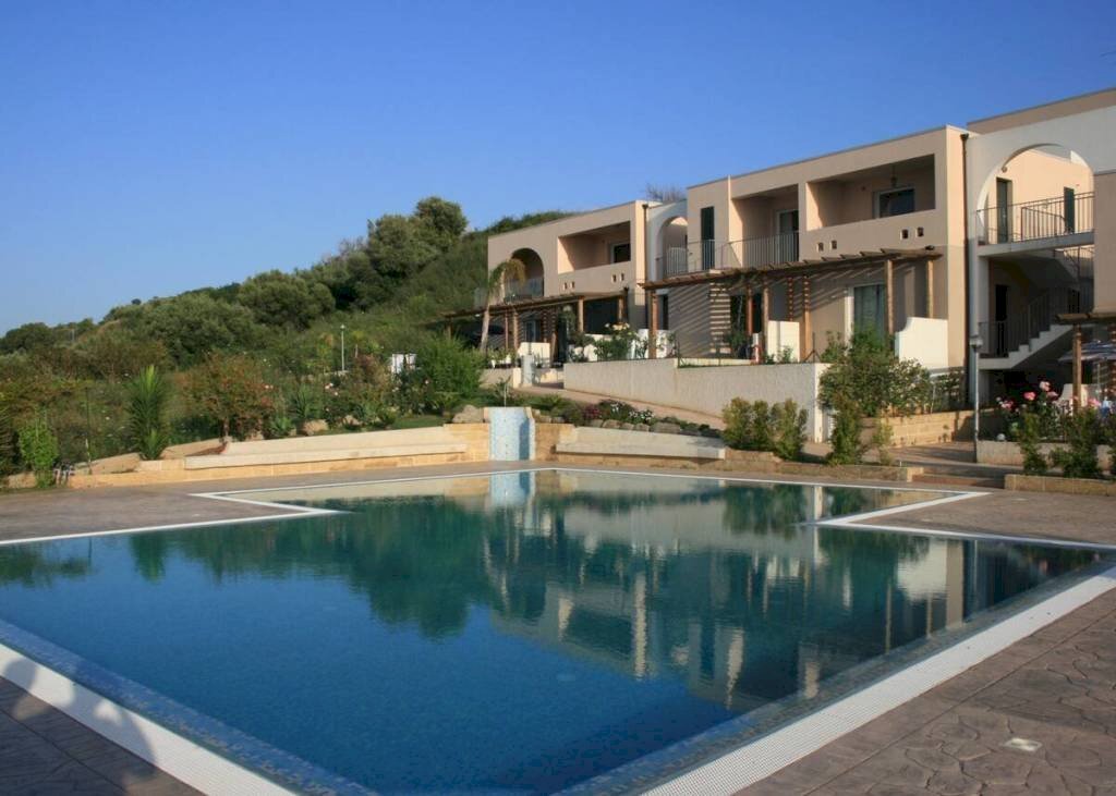 Piscina - Bilocale via Paolo Borsellino, Zambrone - foto 2