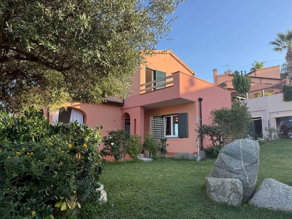 Facciata - Villa a Schiera via Paolo Borsellino, Zambrone - foto 3