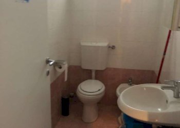 bagno - Ufficio via Amedeo Parmeggiani, Bologna (zona Lame) - foto 17