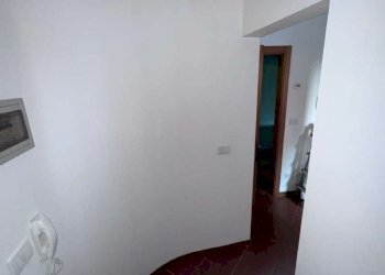 ingresso appartamento - Trilocale via San Mamolo, Bologna (zona Colli) - foto 17