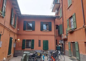 cortile interno - Trilocale via San Mamolo, Bologna (zona Colli) - foto 21