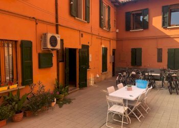 cortile interno - Trilocale via San Mamolo, Bologna (zona Colli) - foto 22