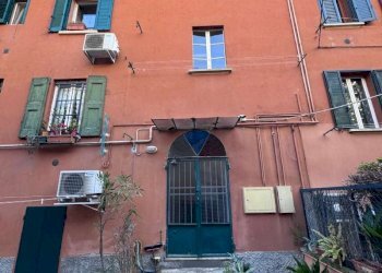 ingresso palazzo - Trilocale via San Mamolo, Bologna (zona Colli) - foto 24