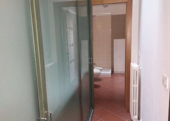 disimpegno con armadio - Trilocale via San Mamolo, Bologna (zona Colli) - foto 25