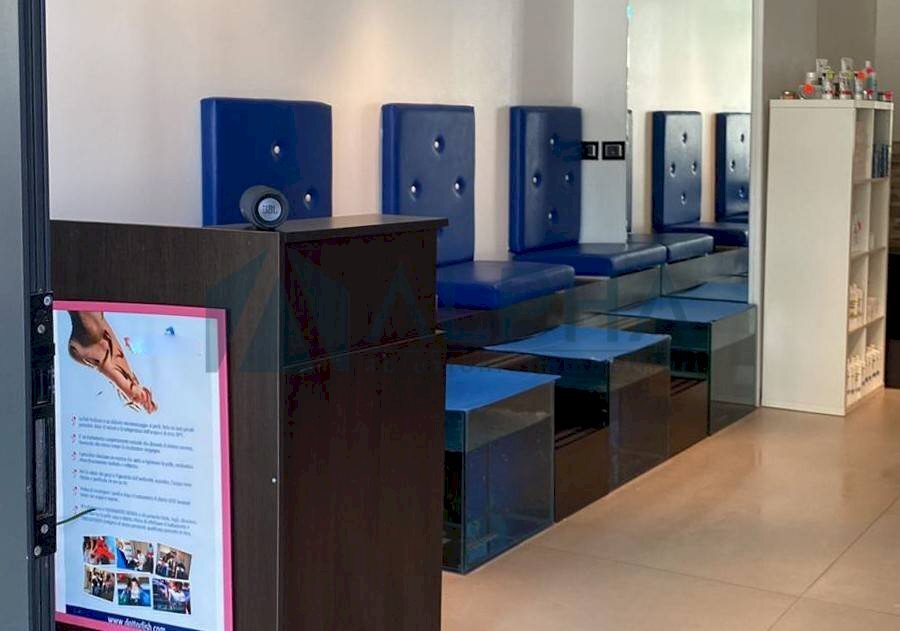Interno palazzo - Attività Commerciale via Paolo Guidi, Bellaria-Igea Marina - foto 2