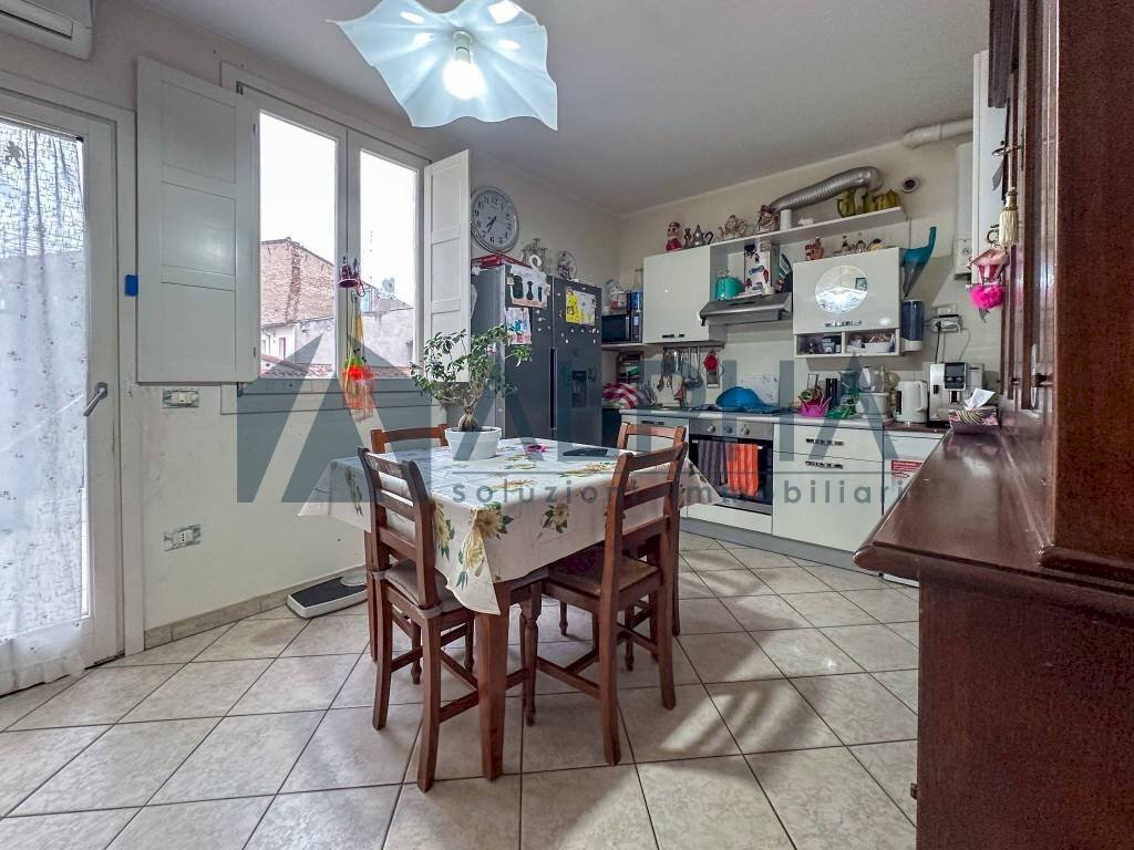 Salone - Terraced Villa corso Giacomo Matteotti, Faenza - photo 3