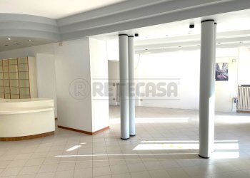 IMG_8149.jpg - Locale Commerciale Via Roma 22, Orgiano - foto 2