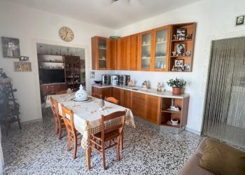 soggiorno pranzo - Quadrilocale Via Palmiro Togliatti, Monopoli - foto 7