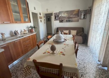 soggiorno pranzo - Quadrilocale Via Palmiro Togliatti, Monopoli - foto 8