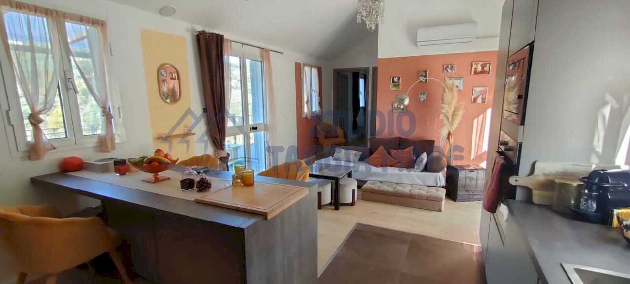 7d3fe0ad-a713-4704-af2d-8bd7587b19e0.jpg - Three-room apartment Strada Corsa, Imperia - photo 1