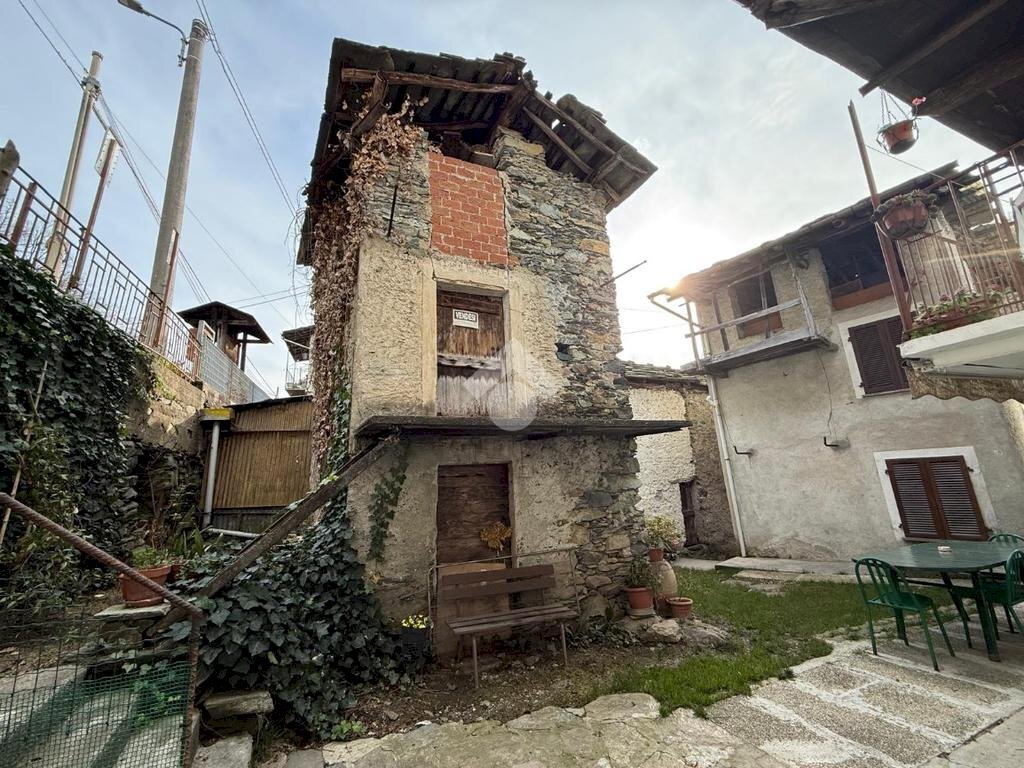 Rustic Frazione biò, Traves - photo 1