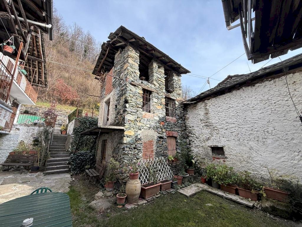 Rustic Frazione biò, Traves - photo 2