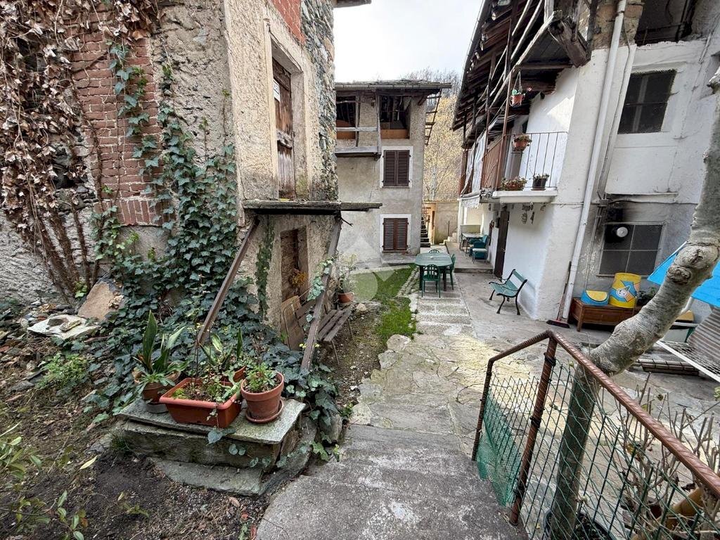 Rustic Frazione biò, Traves - photo 3