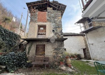 Rustic Frazione biò, Traves - photo 9