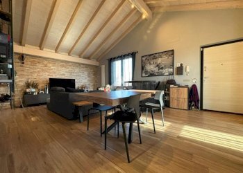 Semi-detached house Via Rosasco, Castelnovetto - photo 4