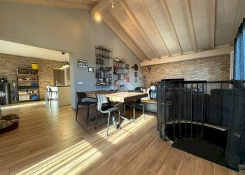 Semi-detached house Via Rosasco, Castelnovetto - photo 5