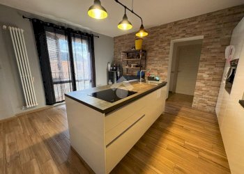 Semi-detached house Via Rosasco, Castelnovetto - photo 6