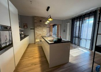 Semi-detached house Via Rosasco, Castelnovetto - photo 8